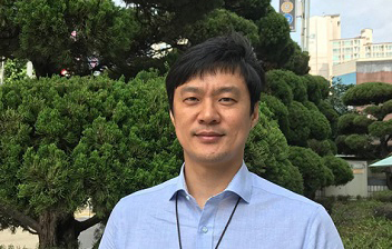 Jong Hyon, Chey